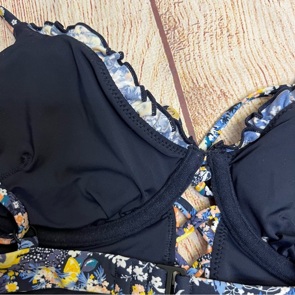 Red Carter Lace Up Maillot Floral Print One Piece Swimsuit Size Small - Picture 8 of 12